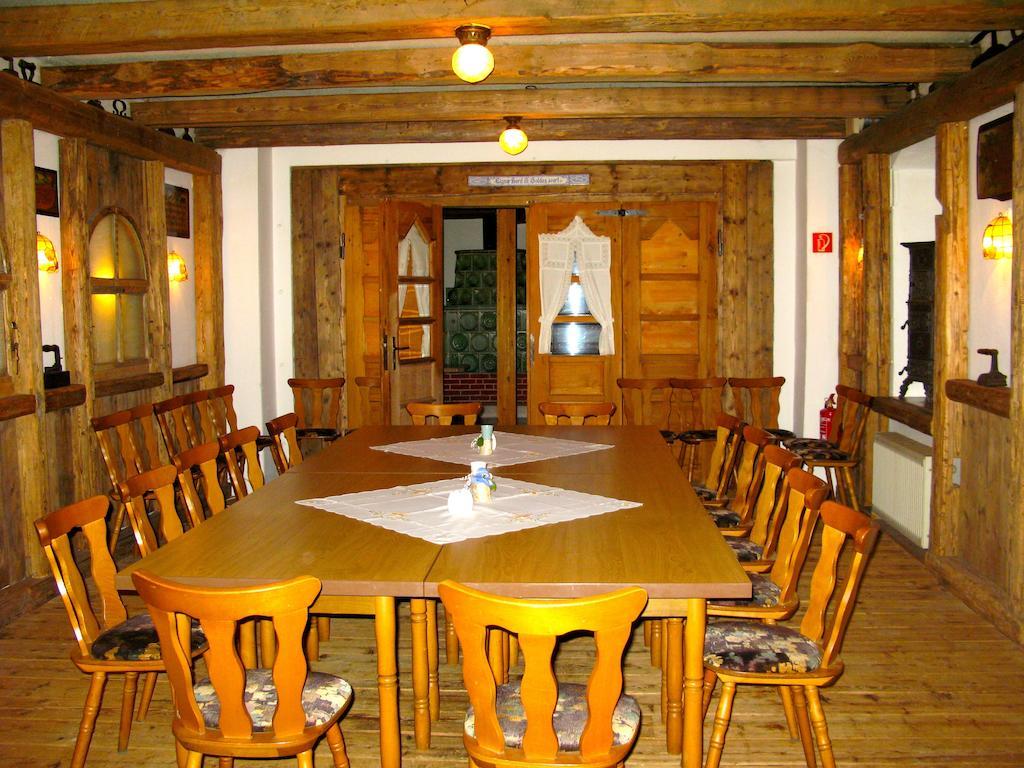 Landhotel Goldener Becher Limabach - Oberfrohna Extérieur photo