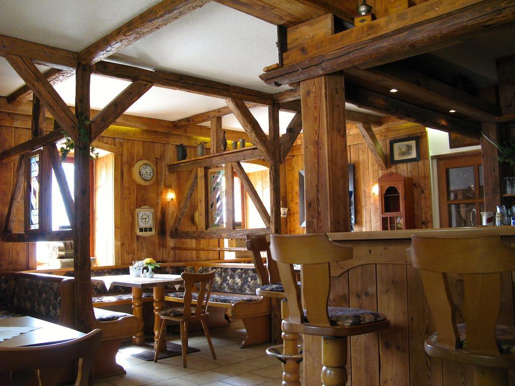 Landhotel Goldener Becher Limabach - Oberfrohna Extérieur photo